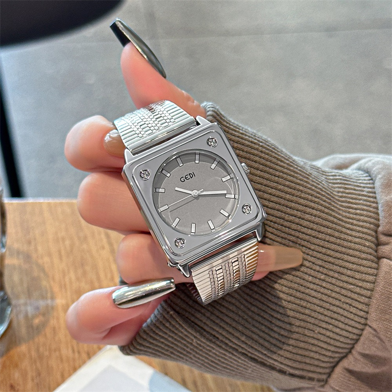 Luxury Watch Gift For Her - Minimalistyczny, elegancki, unikalny zegarek z kwadratową